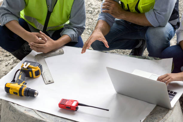 Best Custom Concrete Contractor  in Shorewood Forest, IN